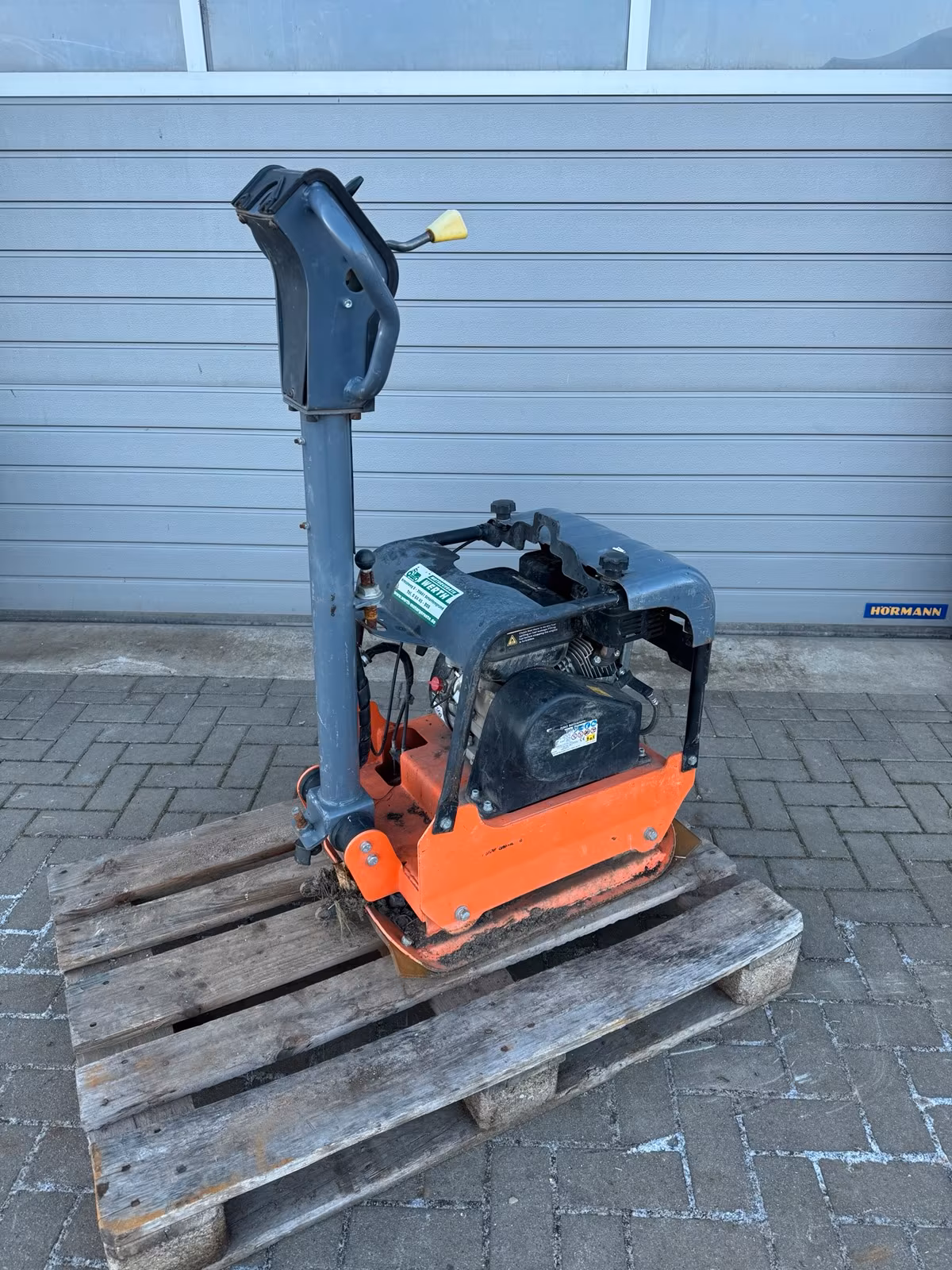 Rüttelplatte 117 kg DINO DRP120-25